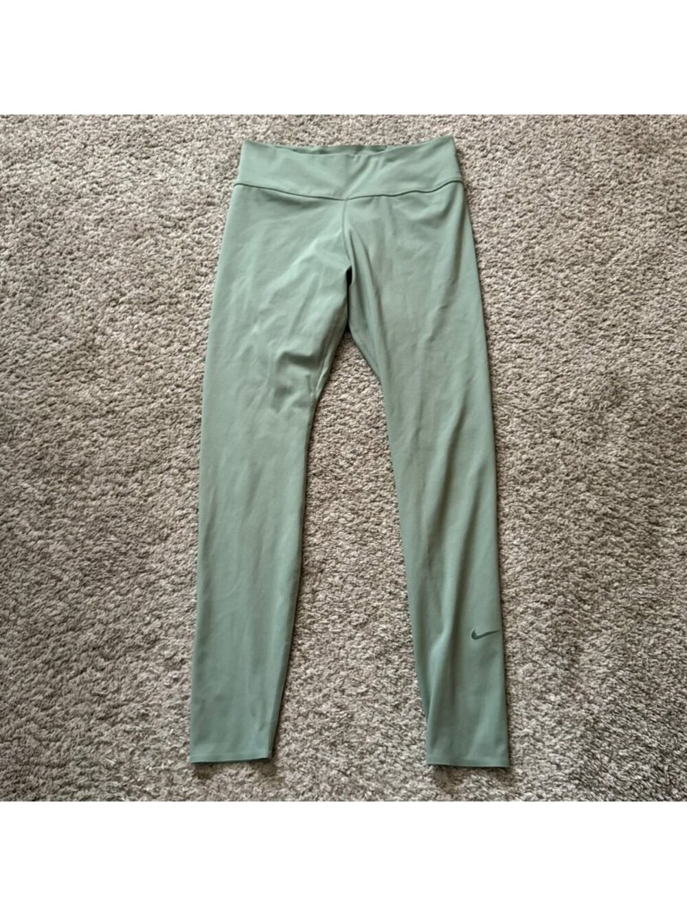 Nike Dri-FIT Leggings Women's Size M Sage Green High-Waisted Activewear